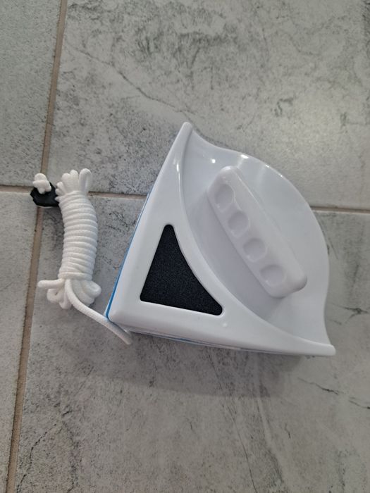 Magnetyczna myjka do okien nowa