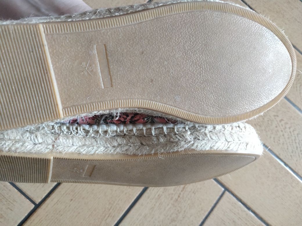Espadryle w kwiaty roz 38