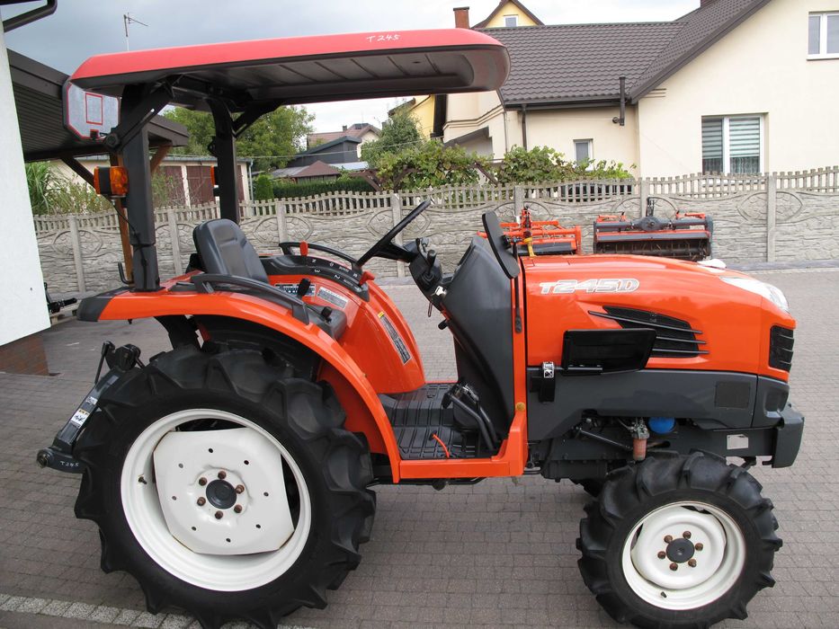 Mini Traktorek Kubota T245 4X4 25KM Wspomaganie Rewers Mały Ogrodniczy