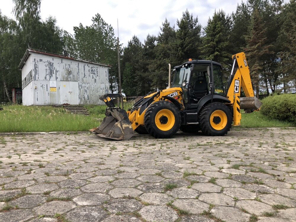 Prace ziemne. Usługi koparko ładowarką. Koparka, wywrotka
