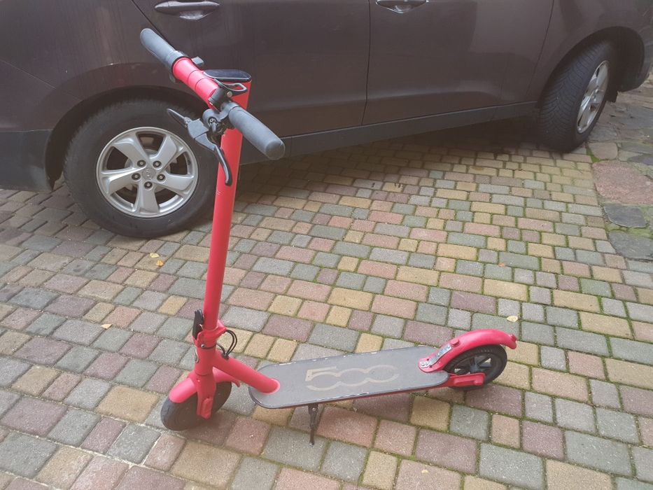 Hulajnoga elektryczna fiat 500