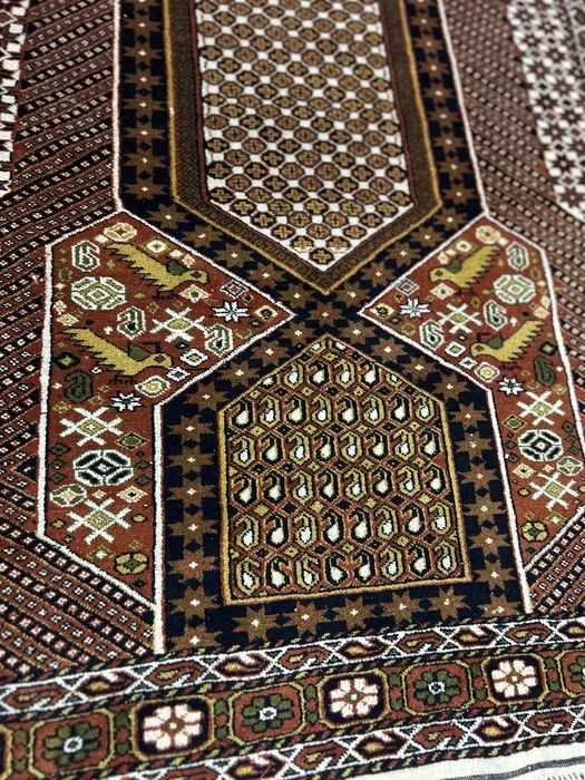 Tapete Persa, original em pura lã feito à mao, lavado, 190x115