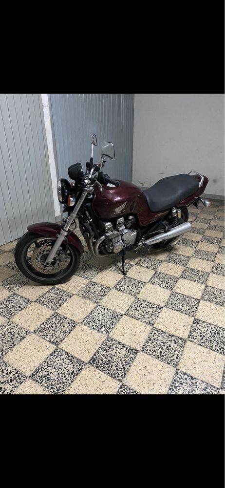 Honda CB 750 ano 1994