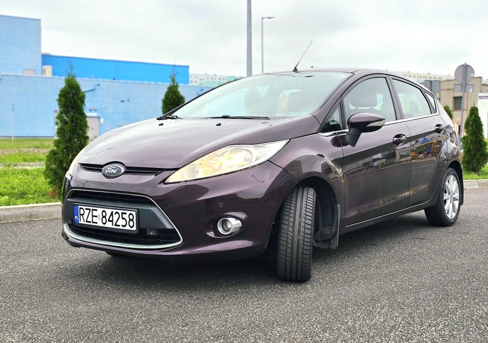 Sprzedam FORD Fiesta MK7 Titanium 2010r
