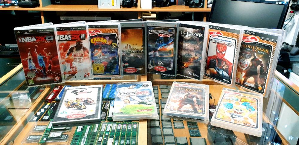 Gra Gry na PSP God of War itp.