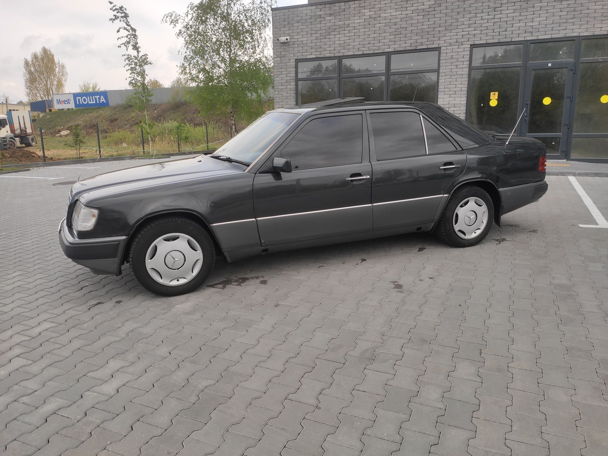 Mersedes Benz 124 газ/бенз