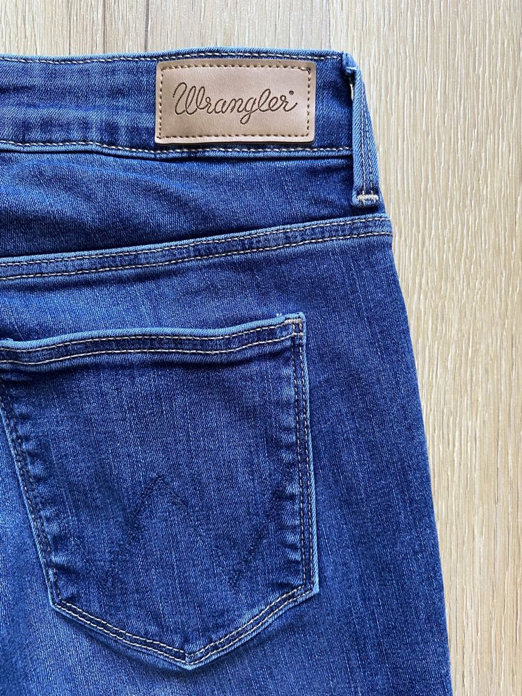 Jeansy Wrangler W27 L30