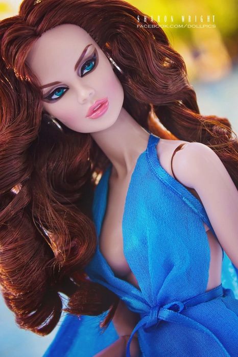 Коллекционная куколка Gloss Convention Vanessa Perrin Adorned 2014