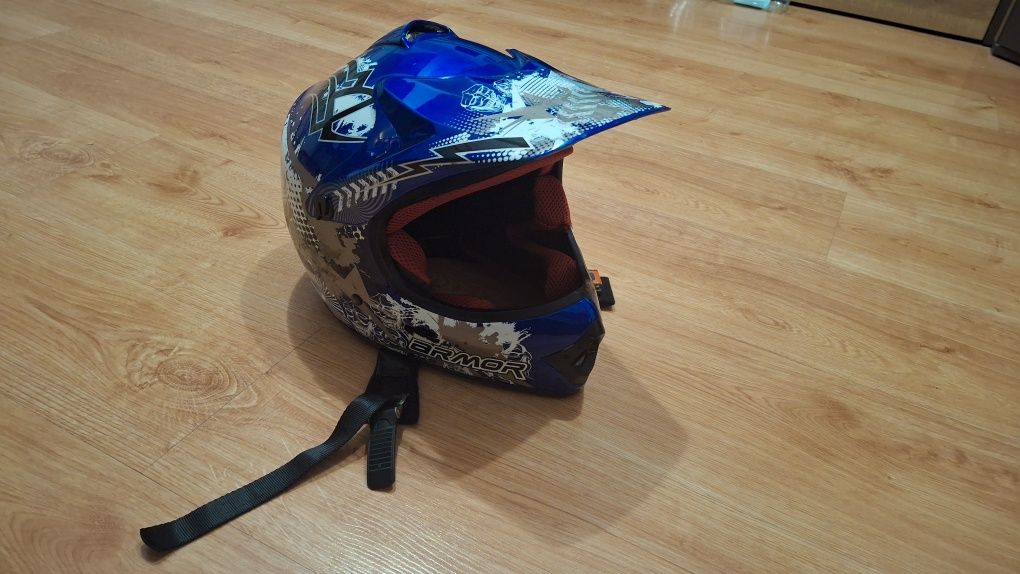 Kask na motor Armor rozm S