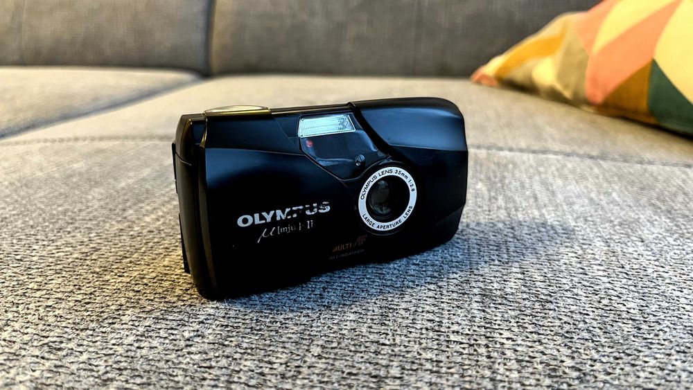 Aparat analogowy Olympus MJU II z jasnym obiektywem f2.8!