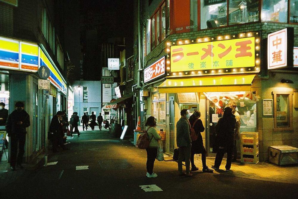 Обєктив Olympus om system s zuiko 35-70mm f4