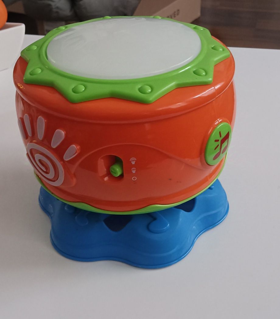 Grający bębenek Little tikes