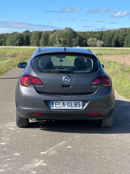 Opel Astra J 1,7 CDTI 2010