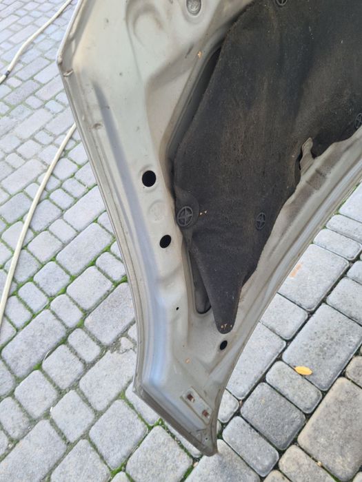 Капот Nissan Note E11 Нісан Ноте 2005-2009