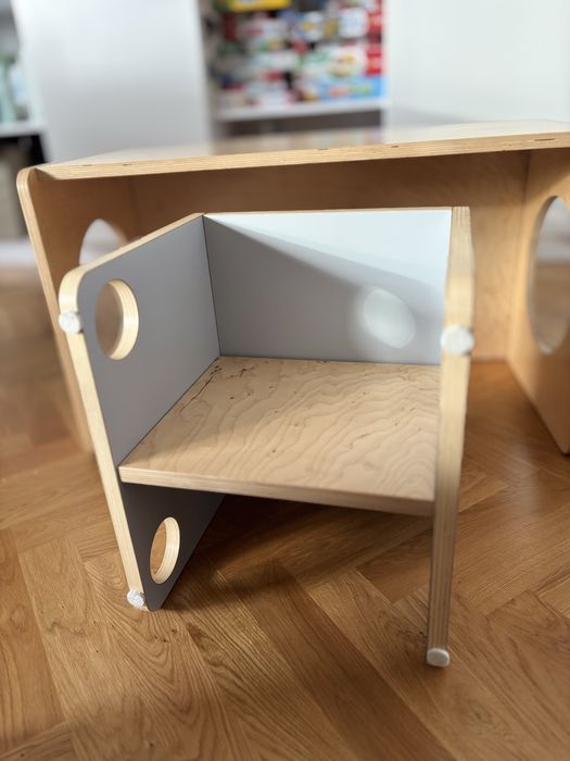 Montessori - Zestaw mebli biurko i krzesła Kukumag 1-5 lat