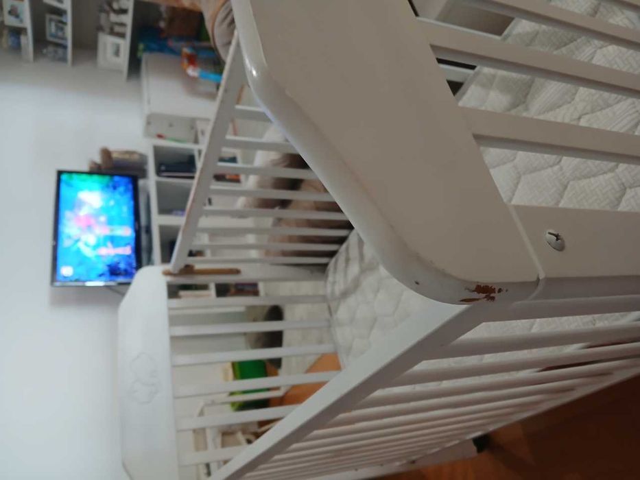 Berço para bébé - Usado