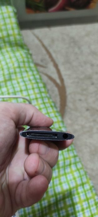 IPod A1320 16gb с миниколонкой и кабелем зарядки, отличный подарок