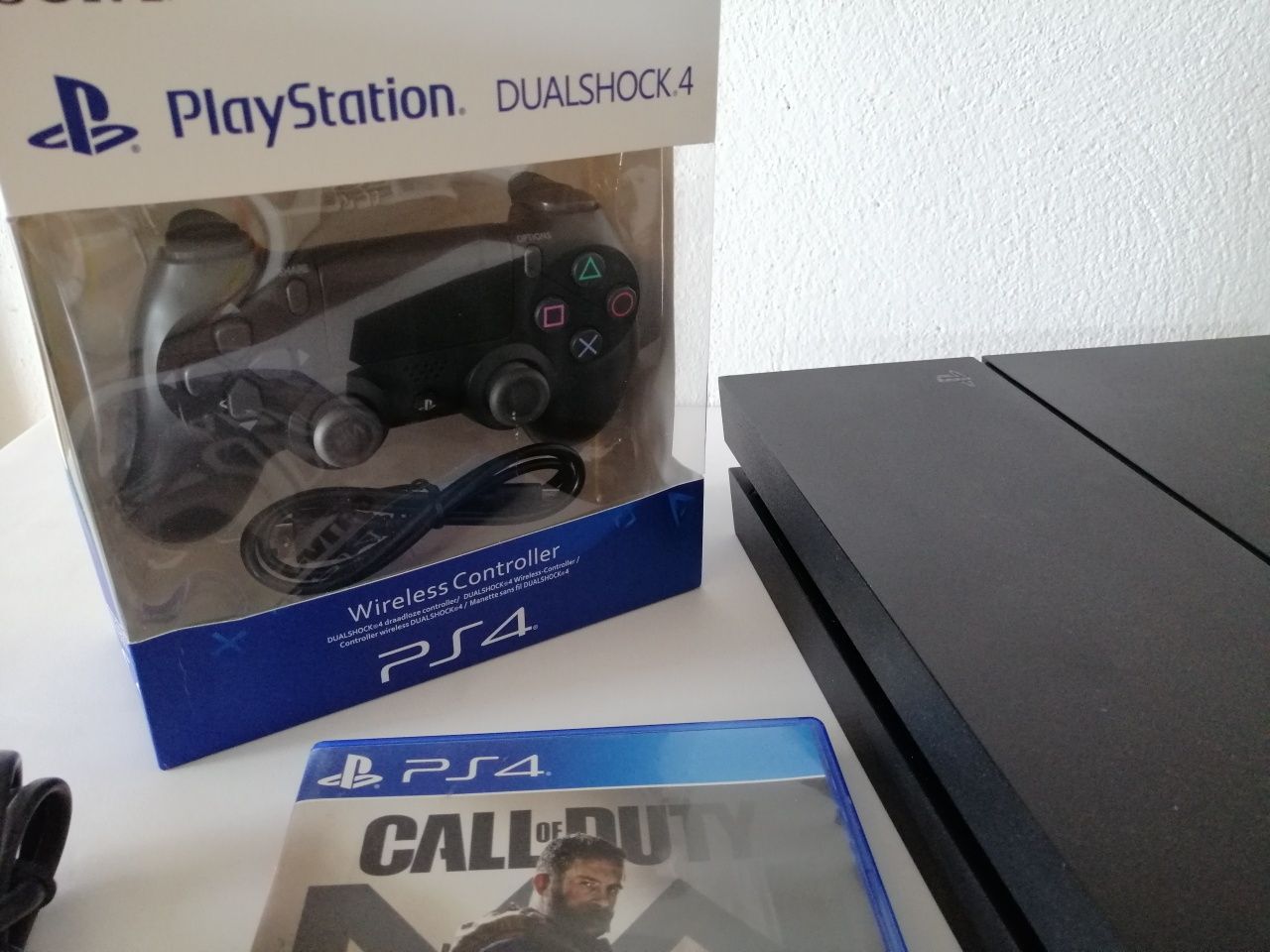 Playstation 4 + call of duty mw