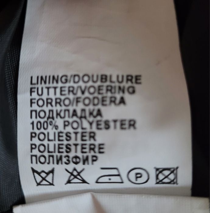 Czarna sukienka z jedwabnej koronki rozmiar 36.