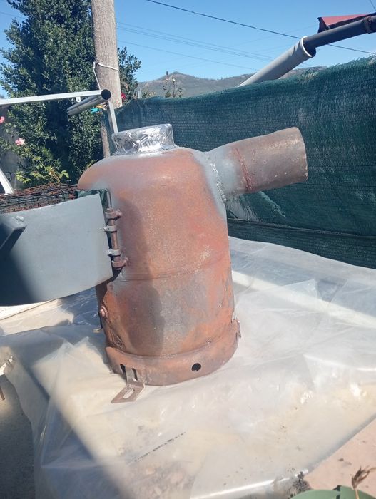 Salamandra feita com garrafa de gaz