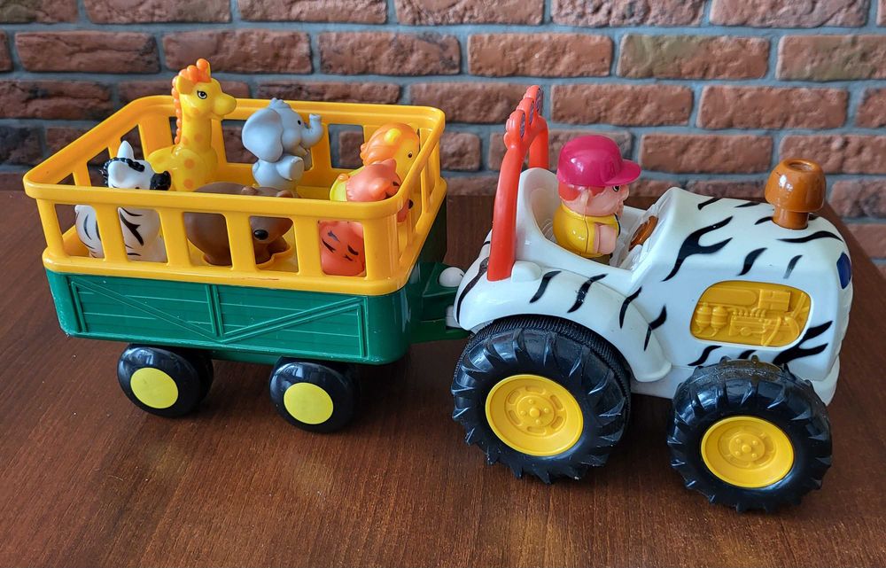 Traktor Safarii Dumel