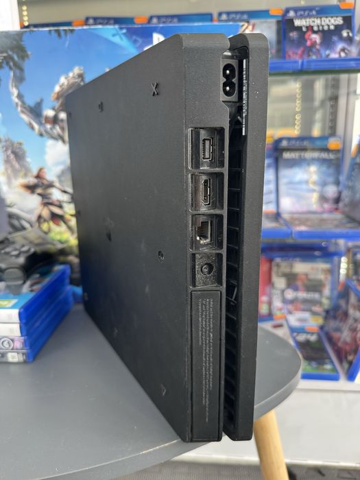 Ps4 Slim 1Tb + 4 Gry + Gwarancja