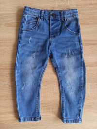 Jeansowe spodnie rozm. 86