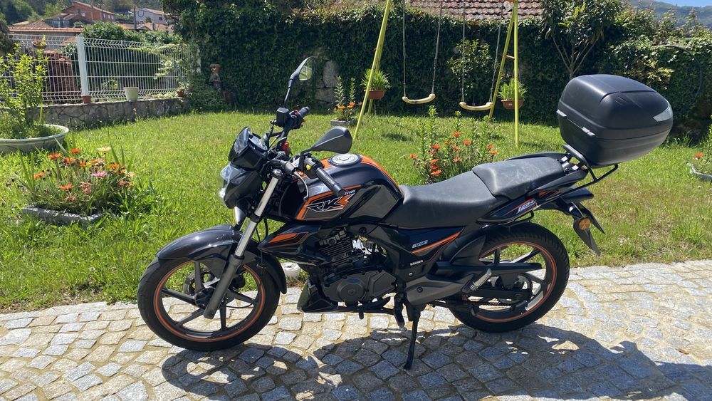 Moto Keeway RKS 125