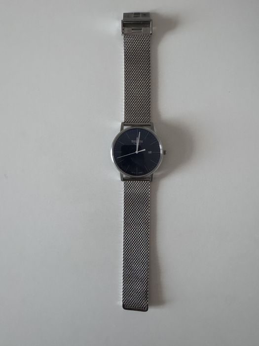 Стильний годинник від Bruno Sohnle