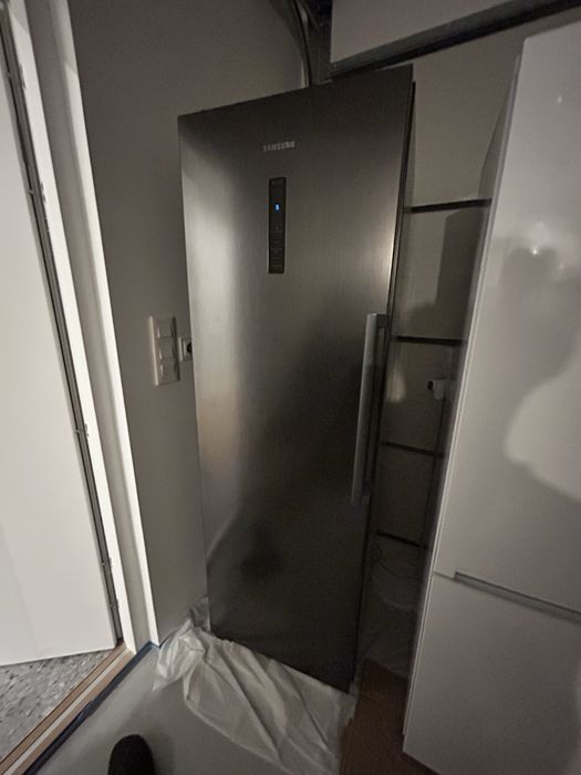 Zamrażarka SAMSUNG RZ32M753EB1