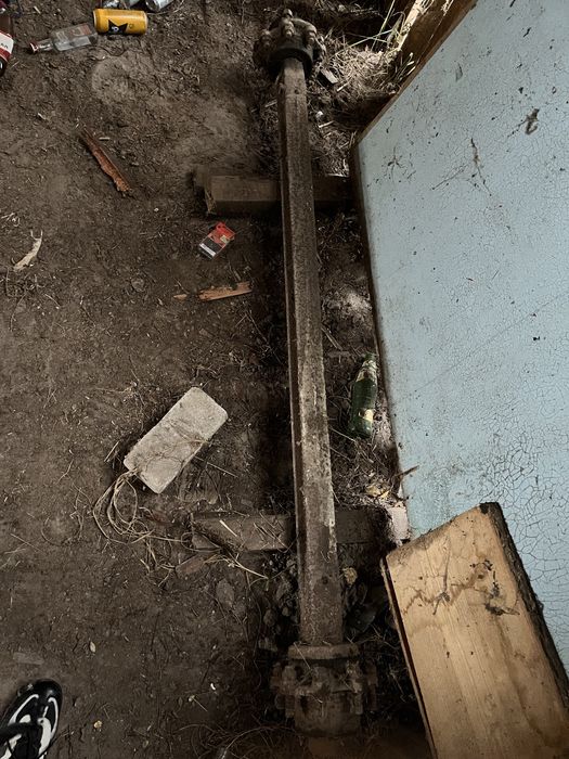 Балка від прицепа