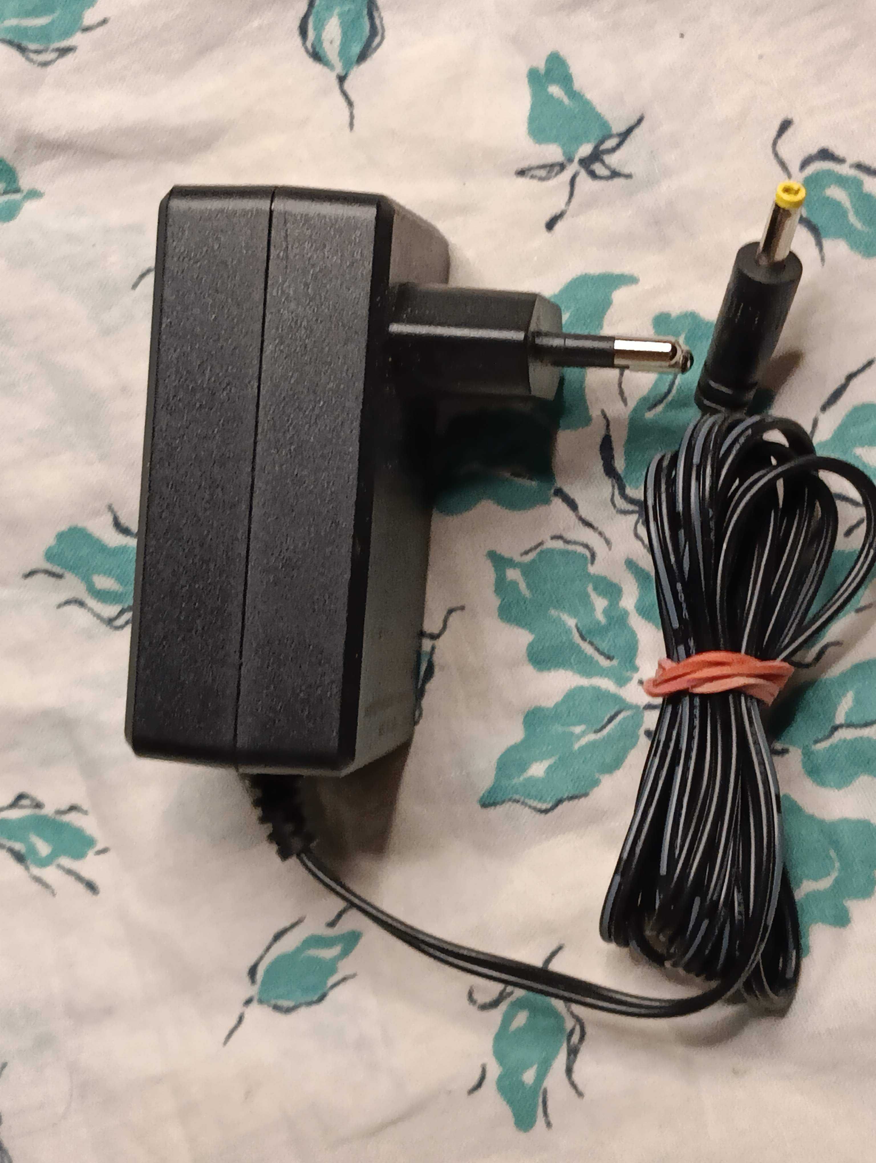 Блок живлення питания 12V 2.0A (штекер 4.0mm)