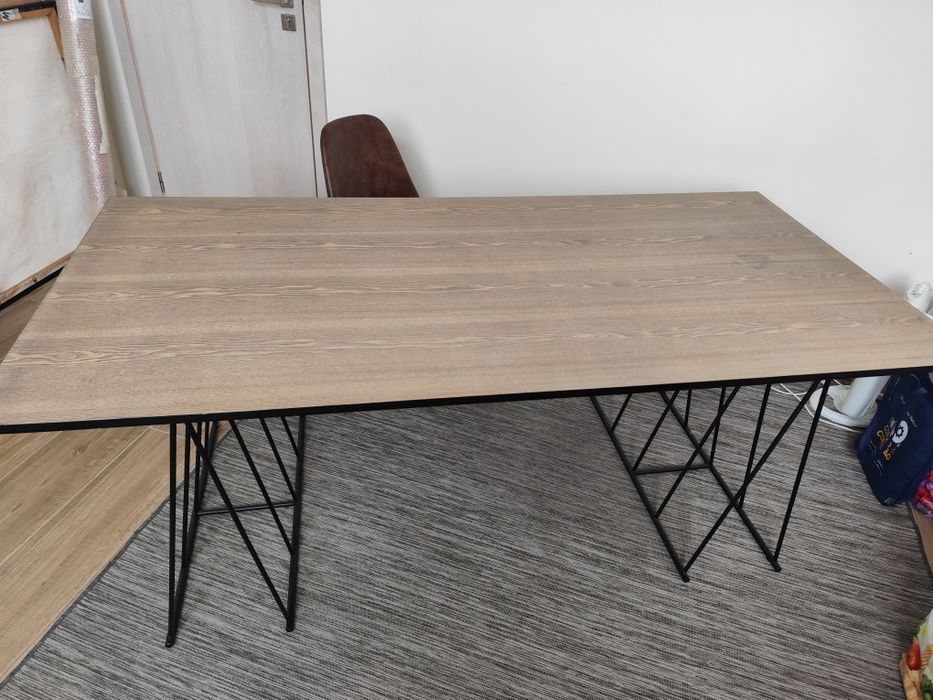 Mesa de jantar com 2 cadeiras