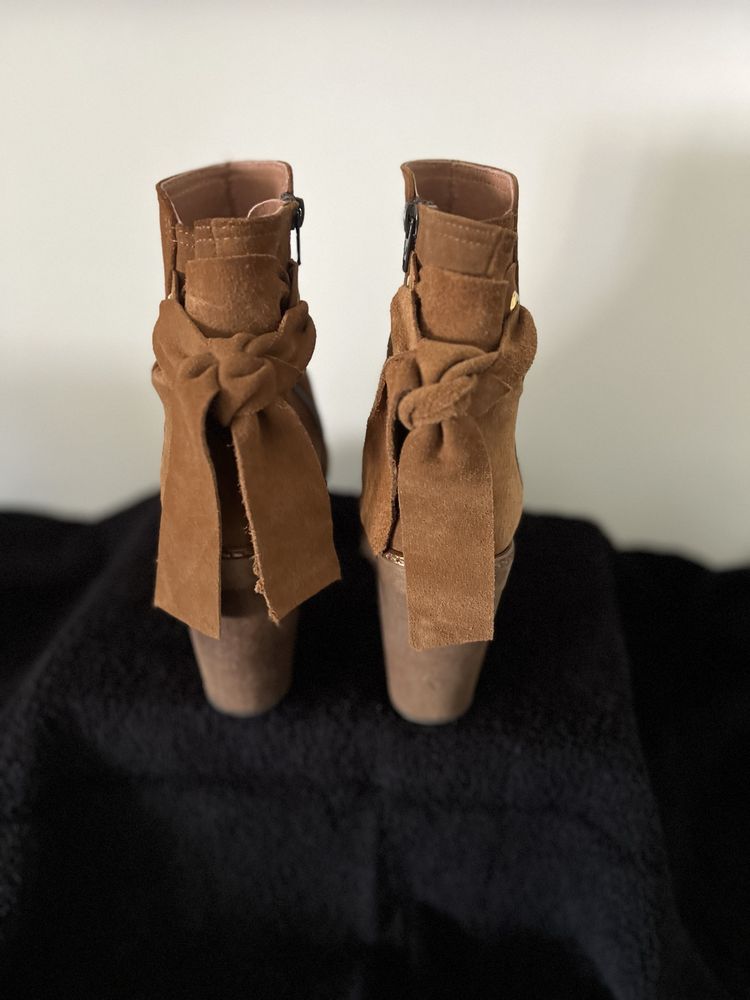 Botas pele TAPADAS