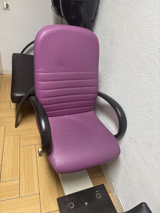 Cadeira pedicure com apoio pes