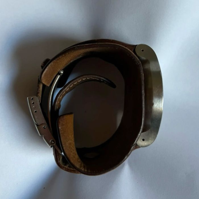 Relógio Swatch Irony com bracelete castanha em couro vintage