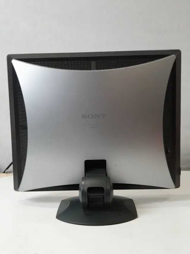 Monitor Sony 17'' SDM-X72