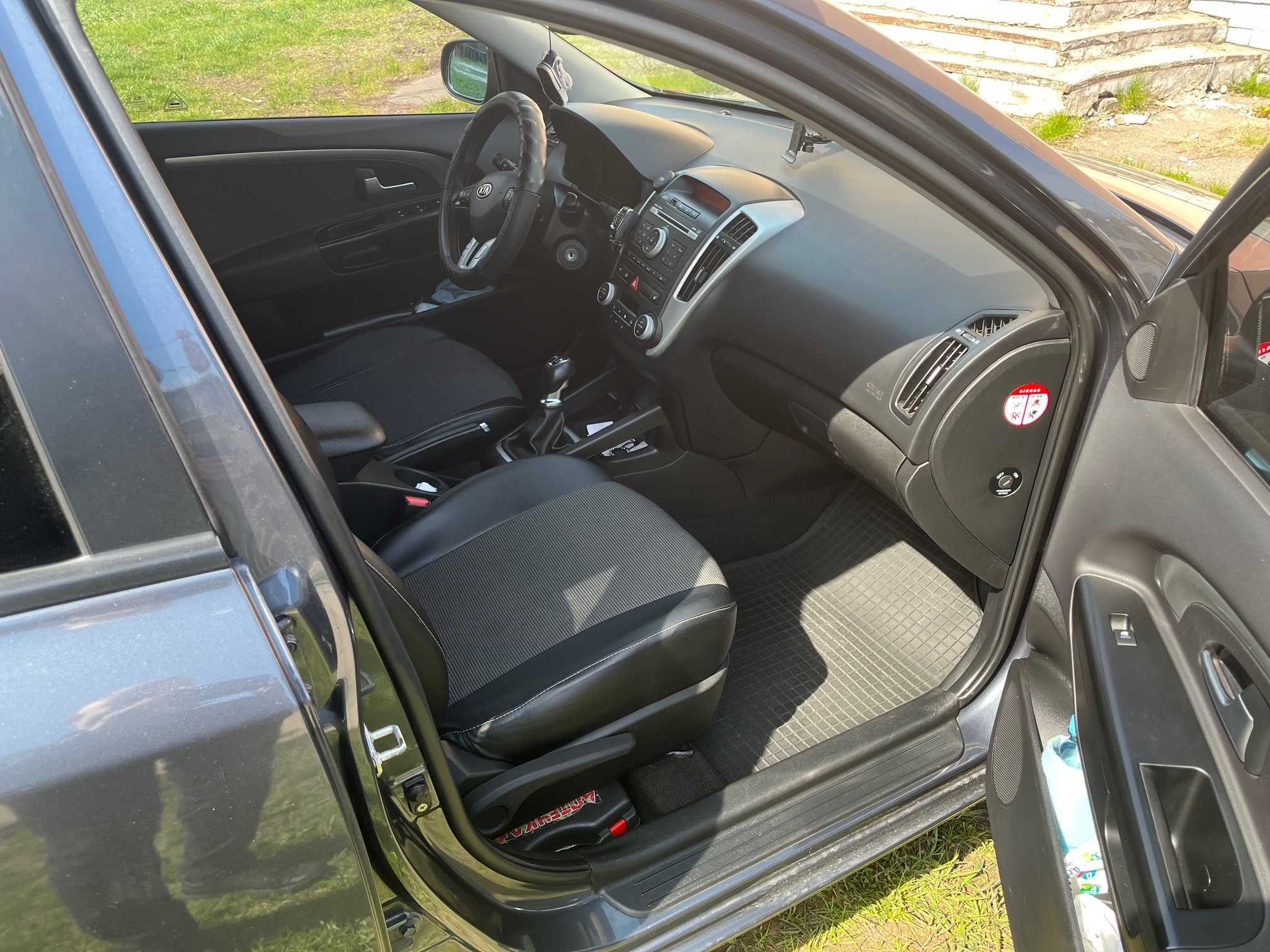 Продам Kia Ceed 2011 1.6 CRDi MT (128 к.с.)