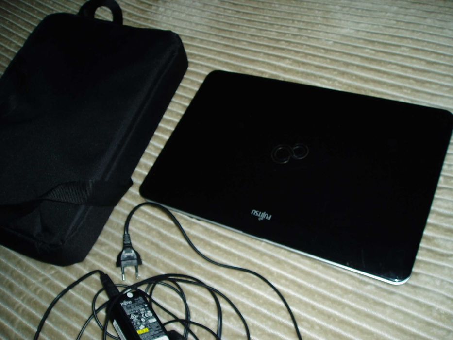 продам ноутбук двух ядерный