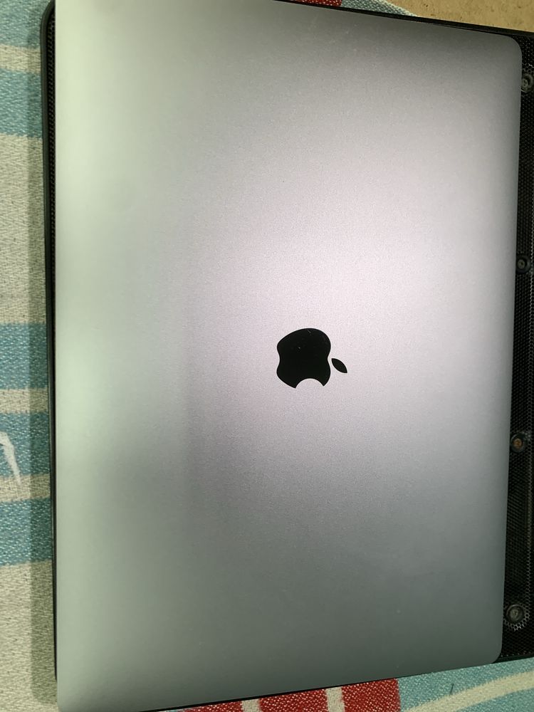 MacBook Pro 2019,A2141,16-inch,500GB/16GB