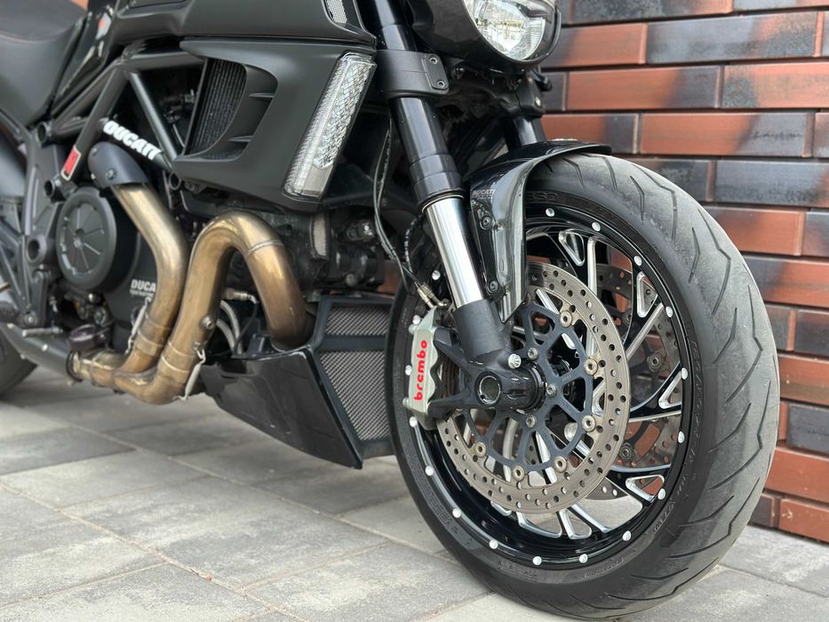 Ducati Diavel 1200 / 1260 Dark Performanse