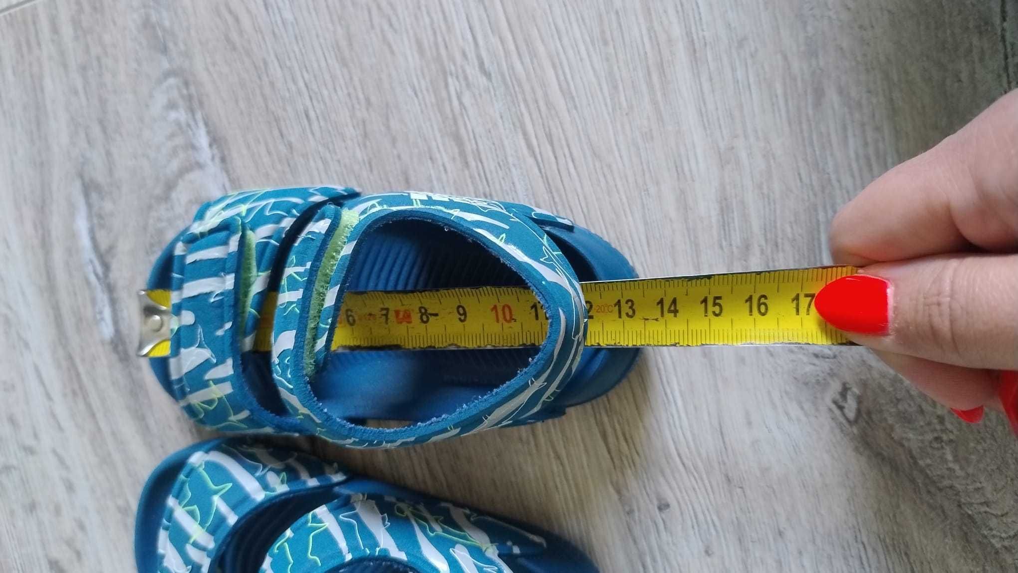 Sandałki piankowe adidas r.20. wkładka 12.5 cm. Stan bardzo dobry.