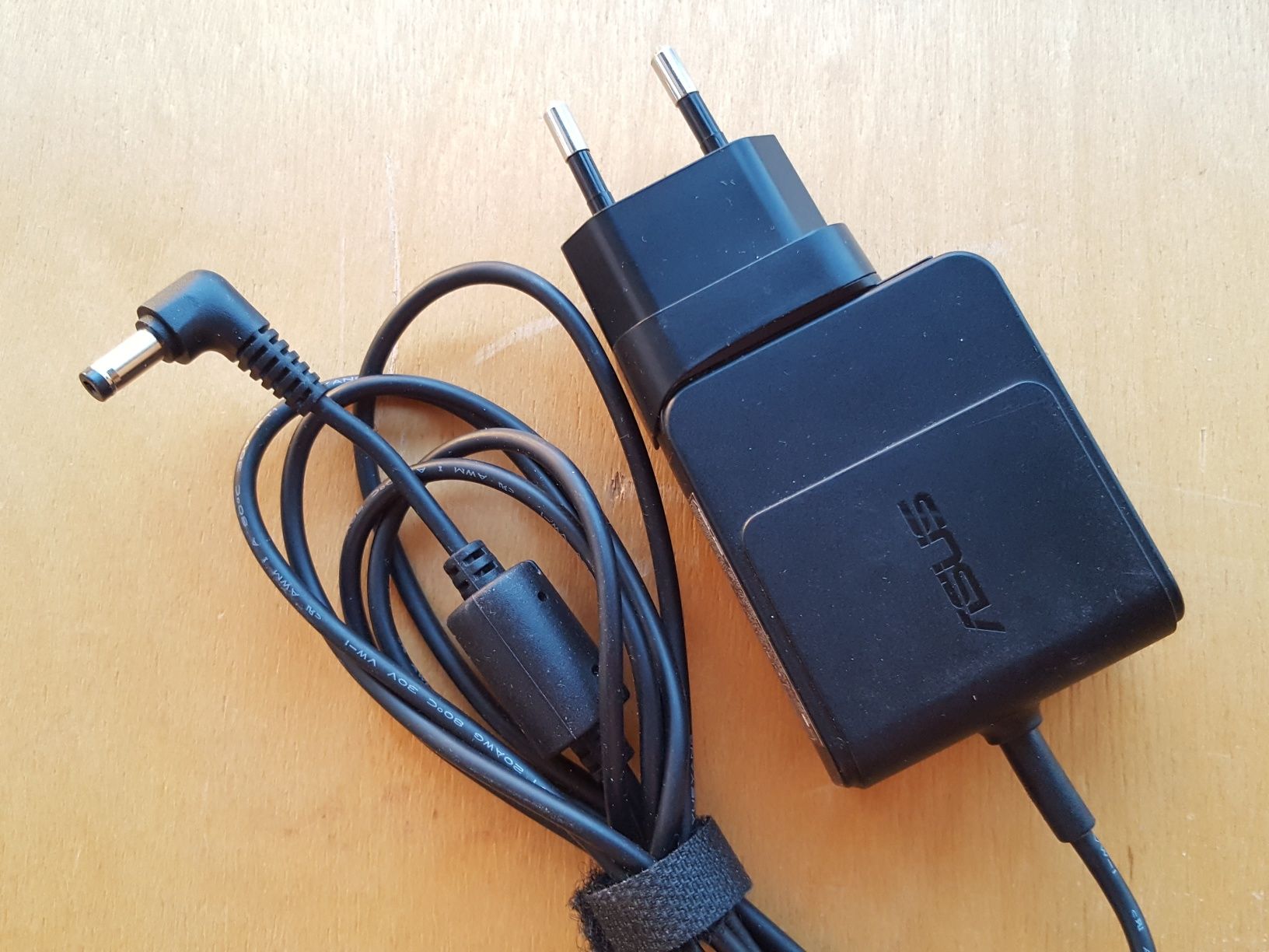 Asus AD820M2 блок питания 12V 2A 24W original