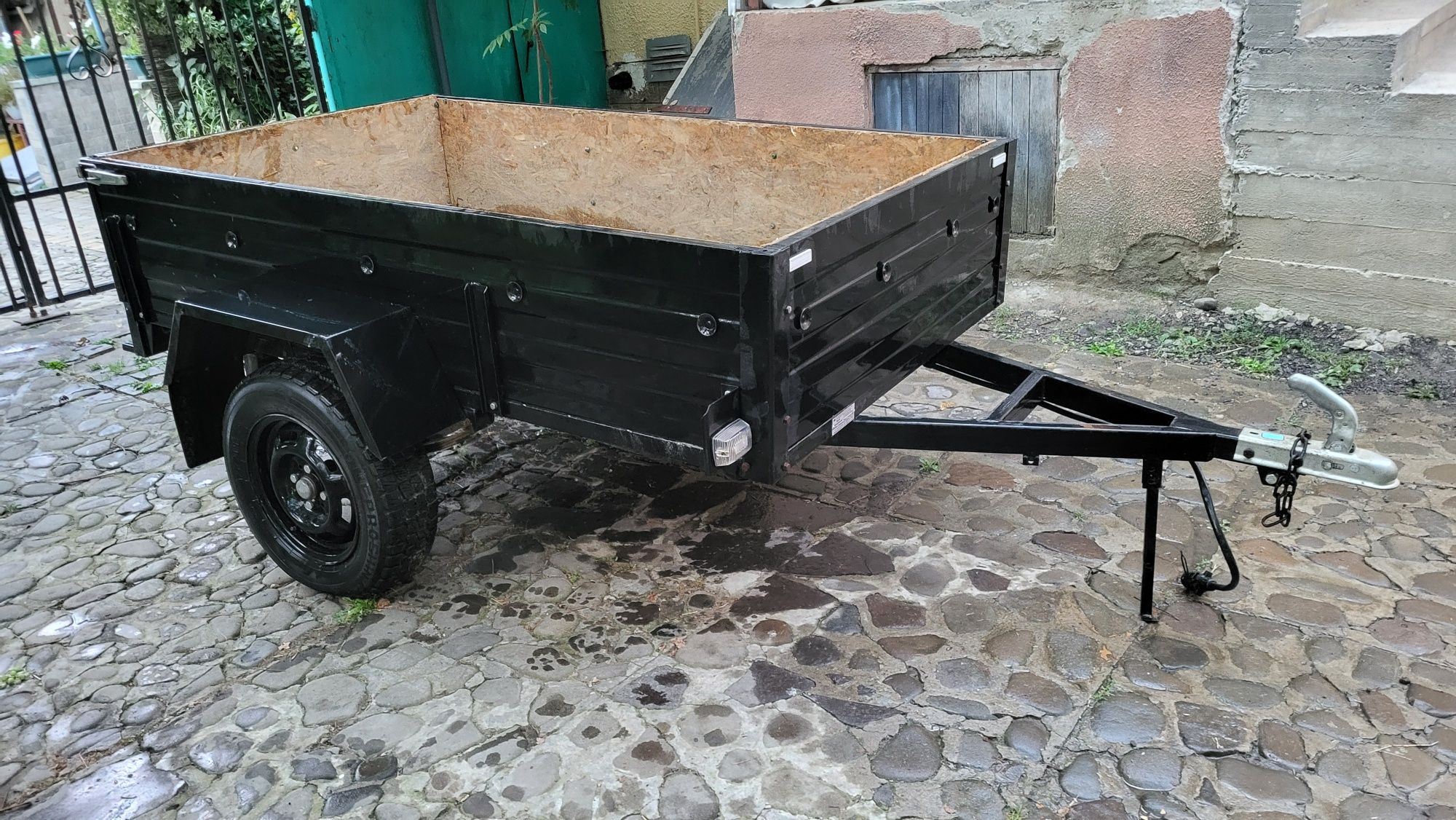 Причеп АМС 500 Старконь