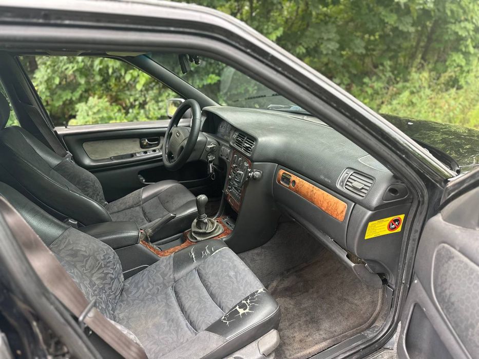 Volvo V70 2.5 дизель Авто не розмитнене