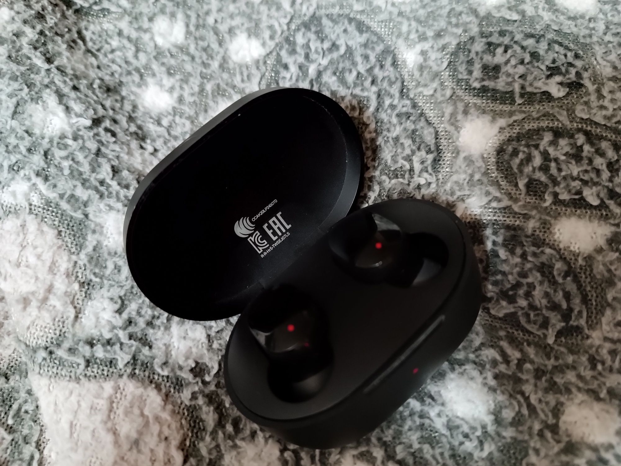 Продам наушники mi true wireless earbuds 2s