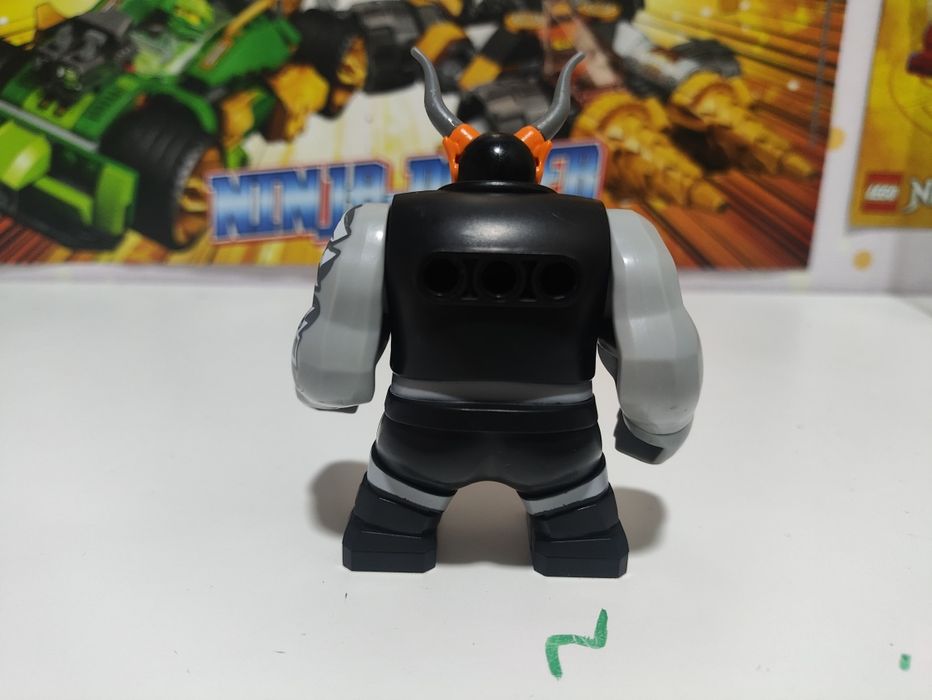 Продам килоу с маской