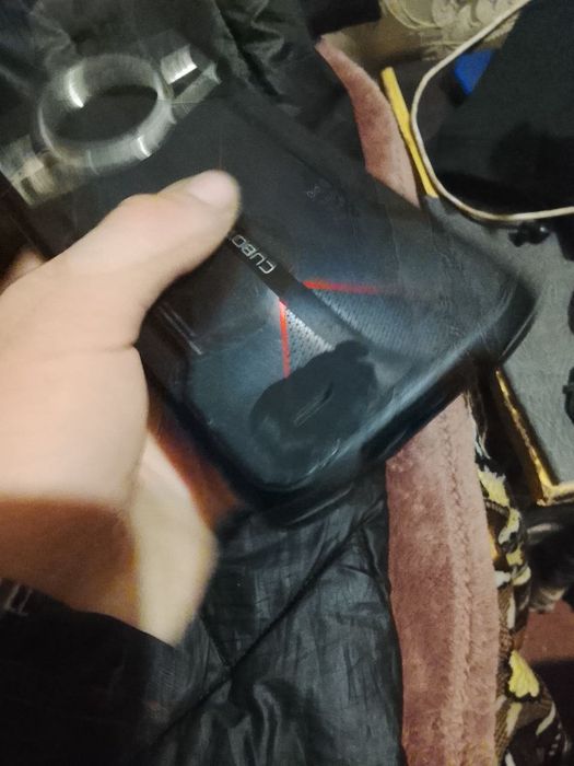 Продам телефон Cybot kinkong 9