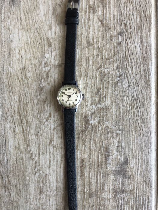 Zabytkowy zegarek damski marki Mira Vintage