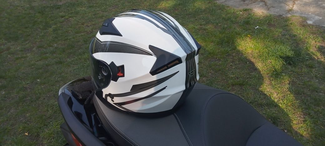 Kask motocyklowy nowy